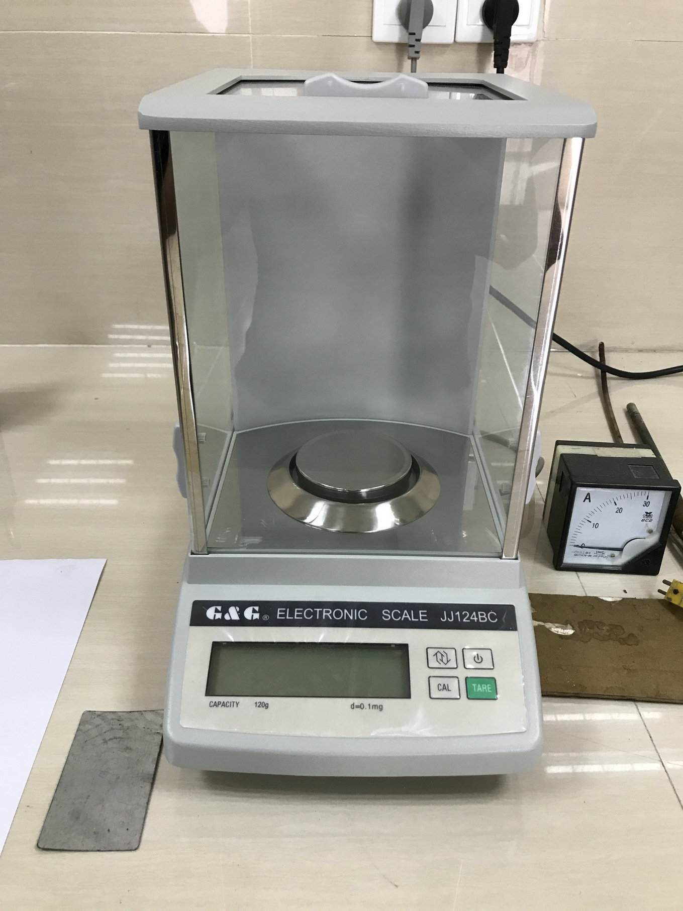 研發(fā)試驗(yàn)室設(shè)備--萬分電子天平